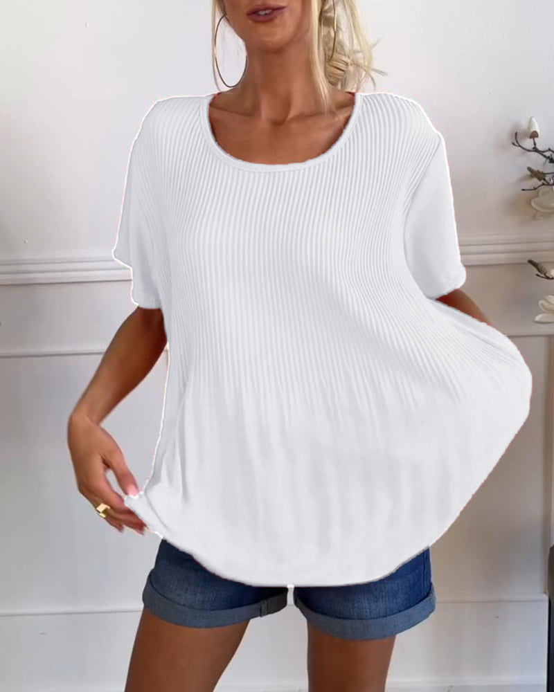 Uni Plissé Round Neck Blouse