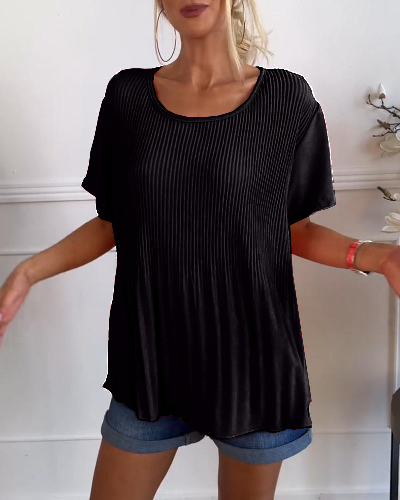 Uni Plissé Round Neck Blouse
