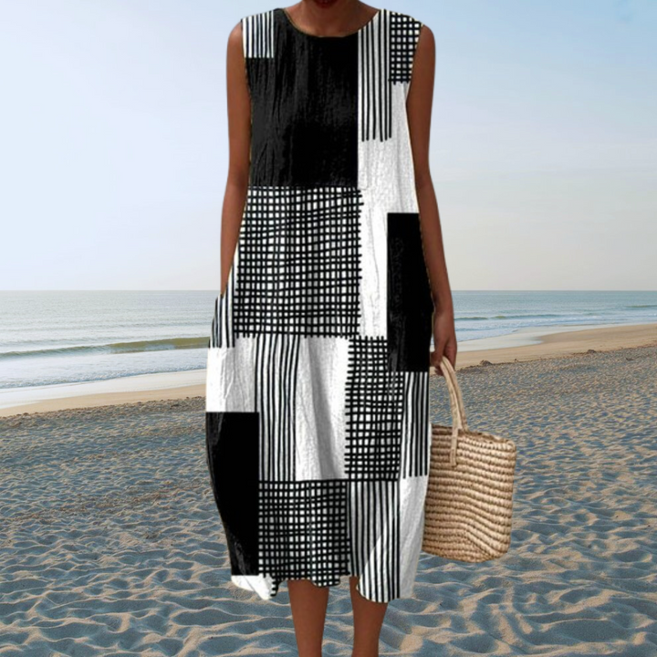 Robe Monochrome Élégante