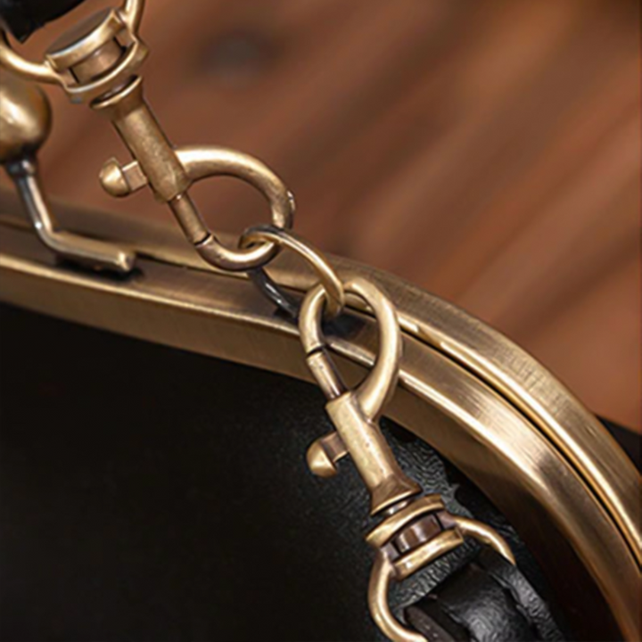 Sac Vintage à Fermeture Bascule - Essentiel Rétro Chic de Grace | Dernier jour 80% de réduction !