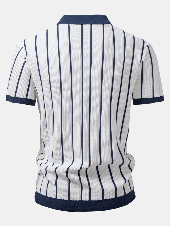 Chemise tricotée rayée avec boutons