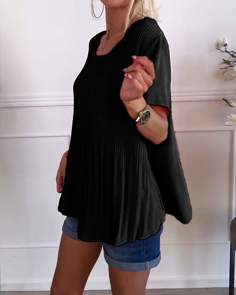 Uni Plissé Round Neck Blouse