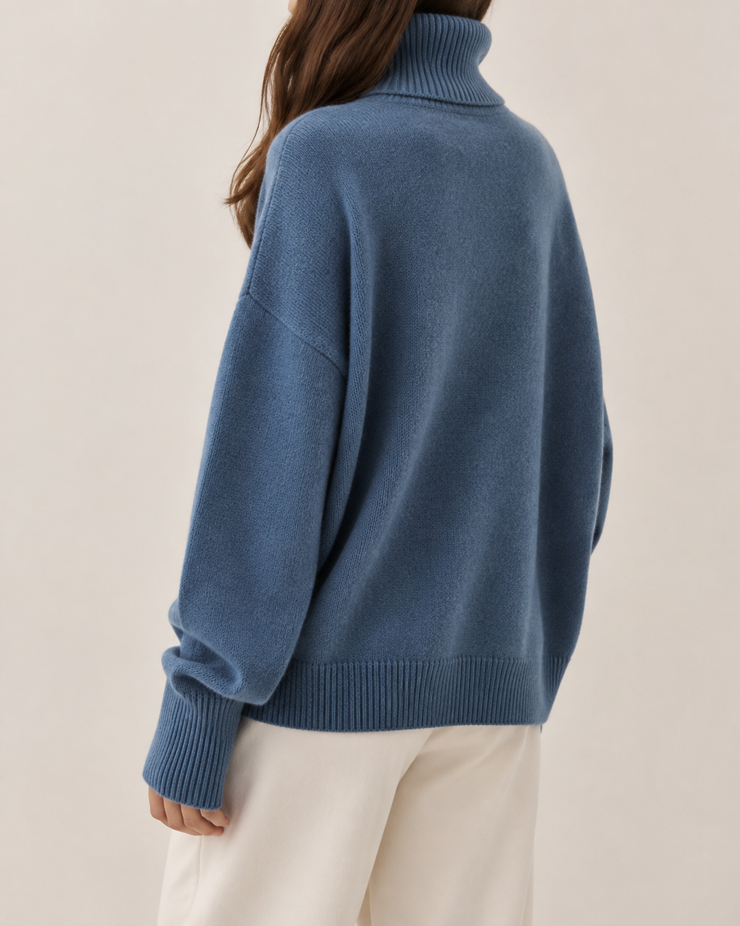 Pull femme col roulé coupe ample manches longues automne