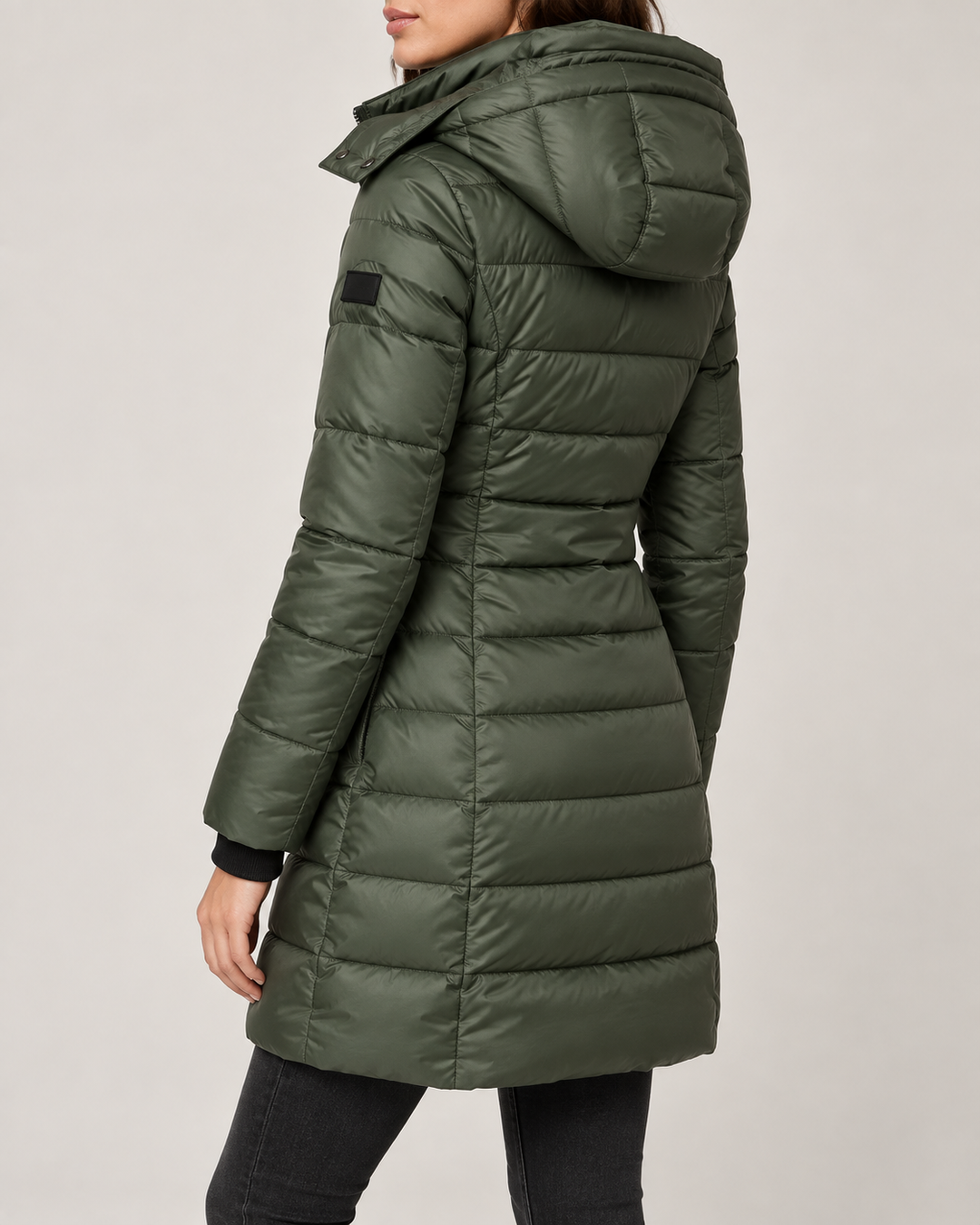 Doudoune Longue Femme Capuche Coupe Cintrée Fermeture Zippée – Ombline