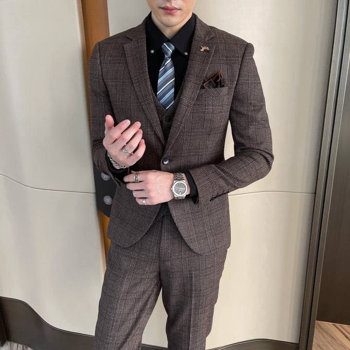 Carlo | Costume trois pièces à carreaux pour homme, coupe ajustée 2