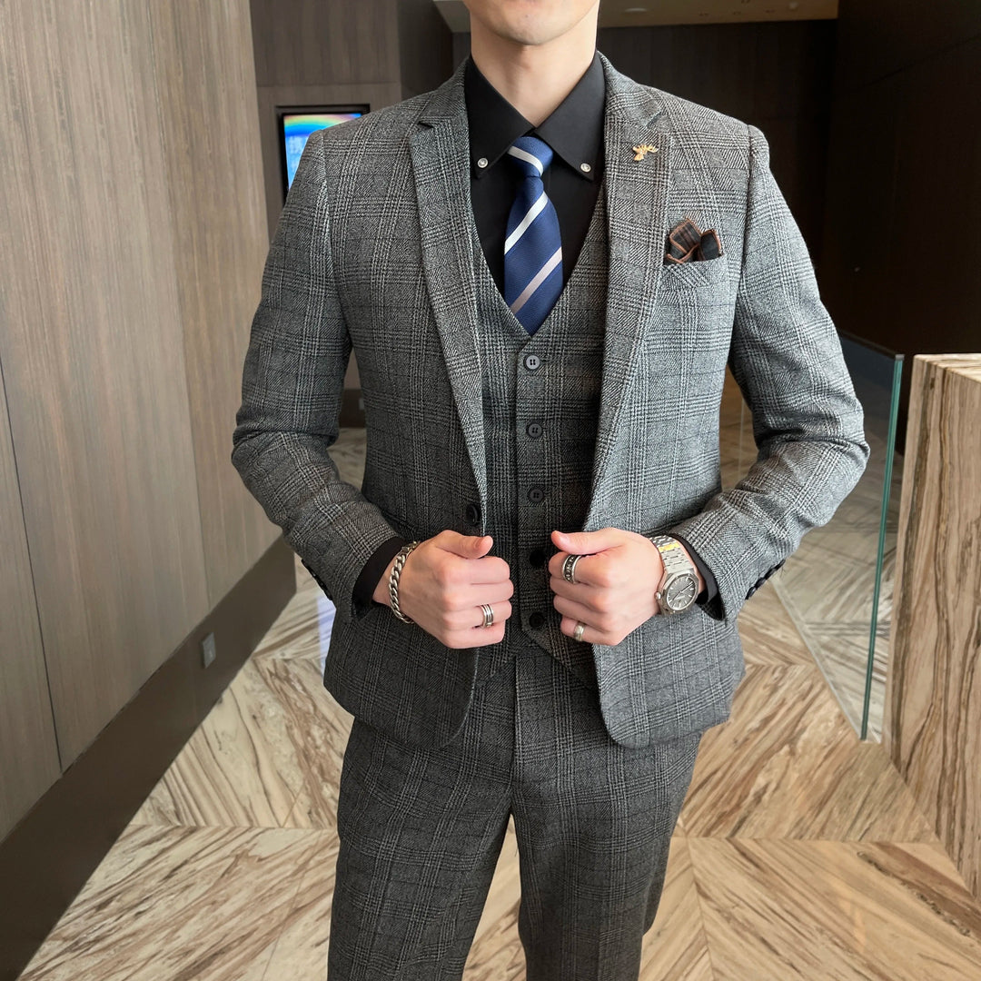Carlo | Costume trois pièces à carreaux pour homme, coupe ajustée 4