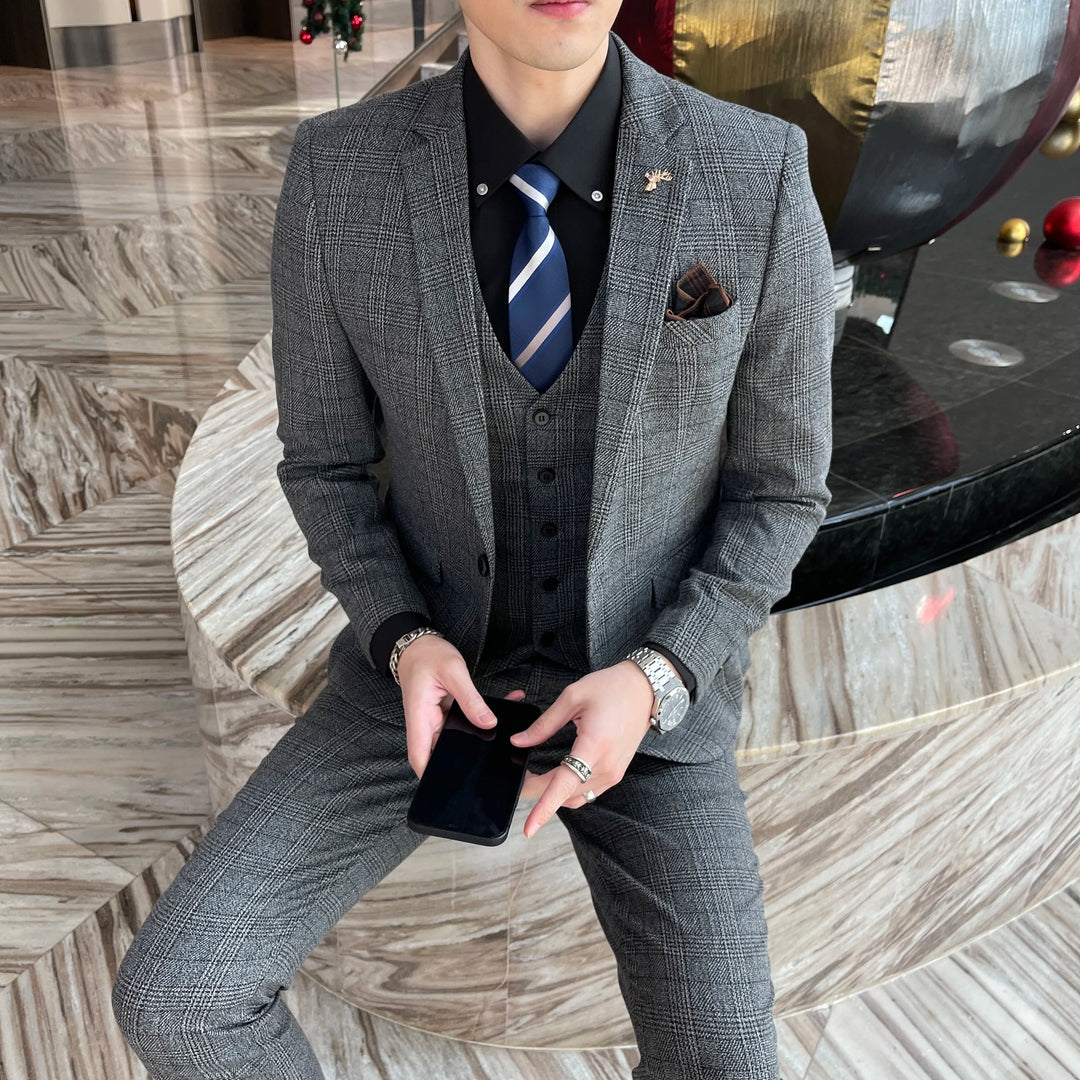 Carlo | Costume trois pièces à carreaux pour homme, coupe ajustée 7