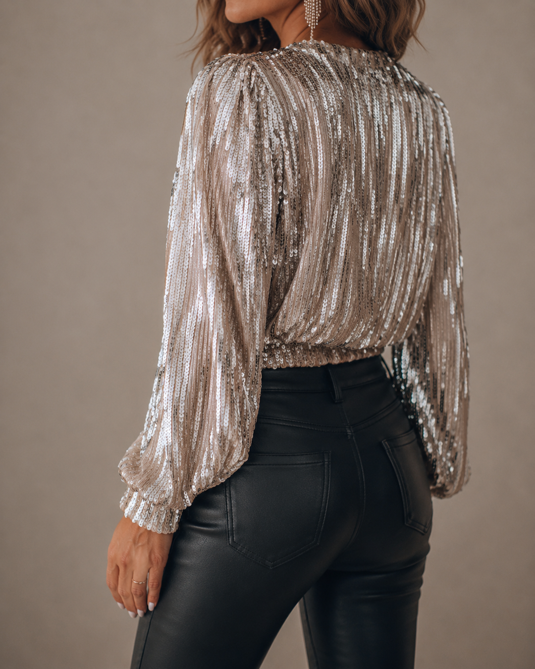 Chemisier femme col v manches bouffantes