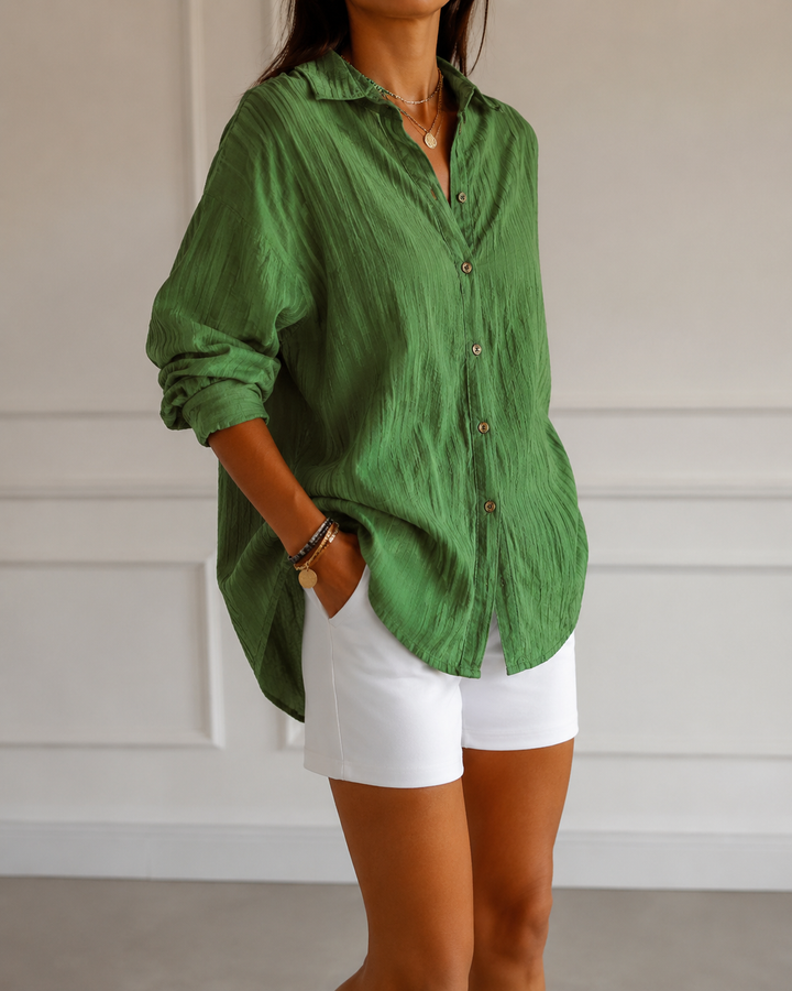 Chemise boutonnée pour femme coupe classique manches longues usage quotidien