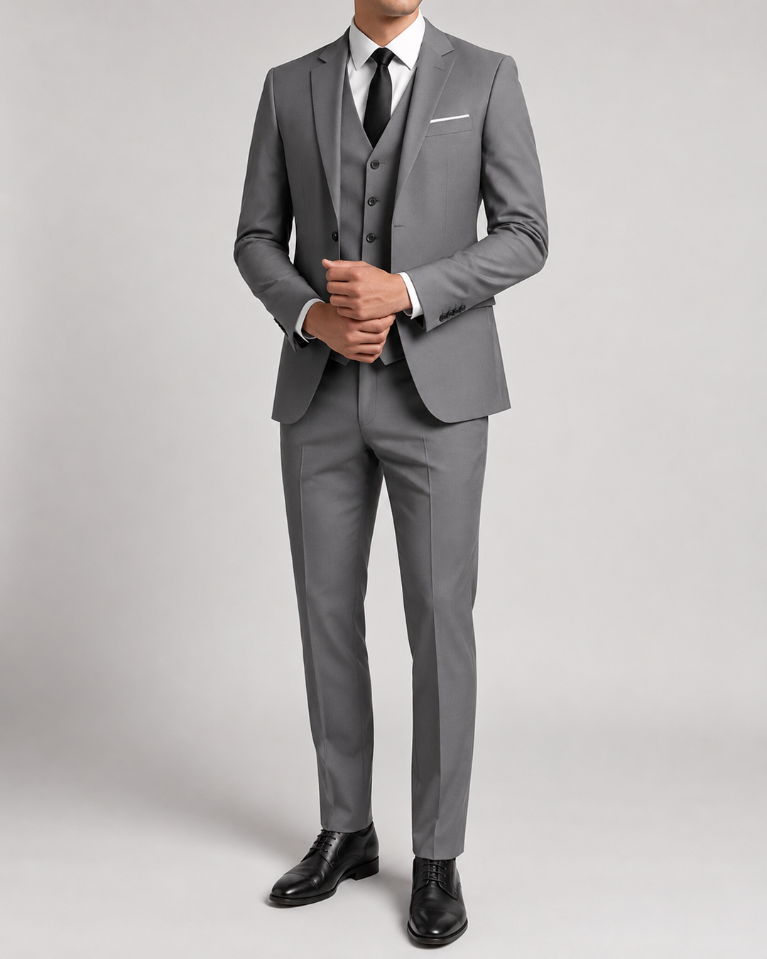 Costume homme trois pièces gris coupe ajustée cérémonie élégant