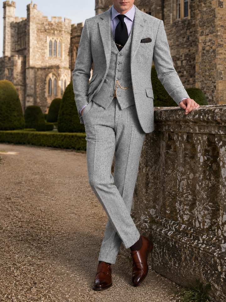 Ensemble homme trois pièces bordeaux coordonné élégant mariage