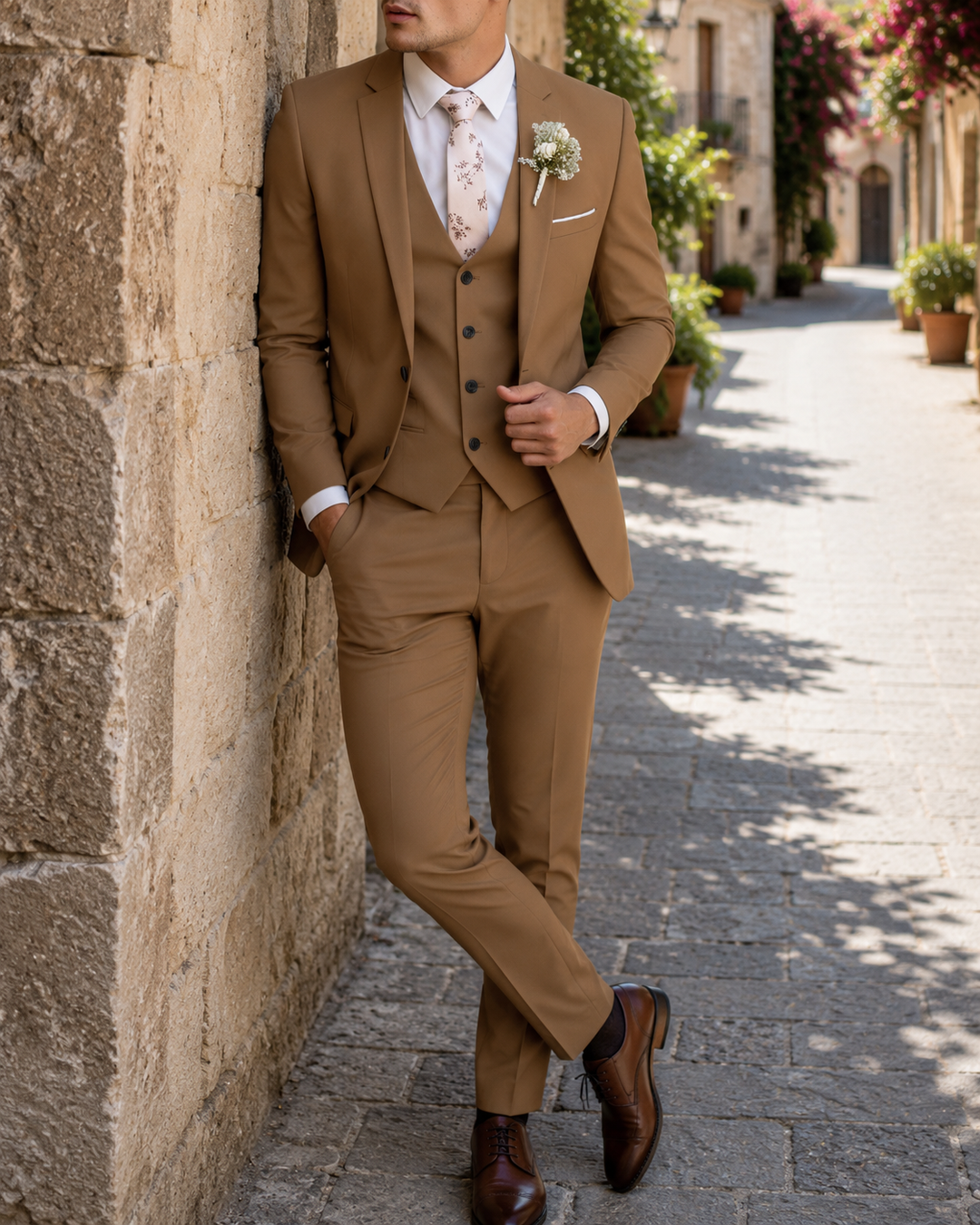 Costume homme trois pièces coupe ajustée mariage élégant