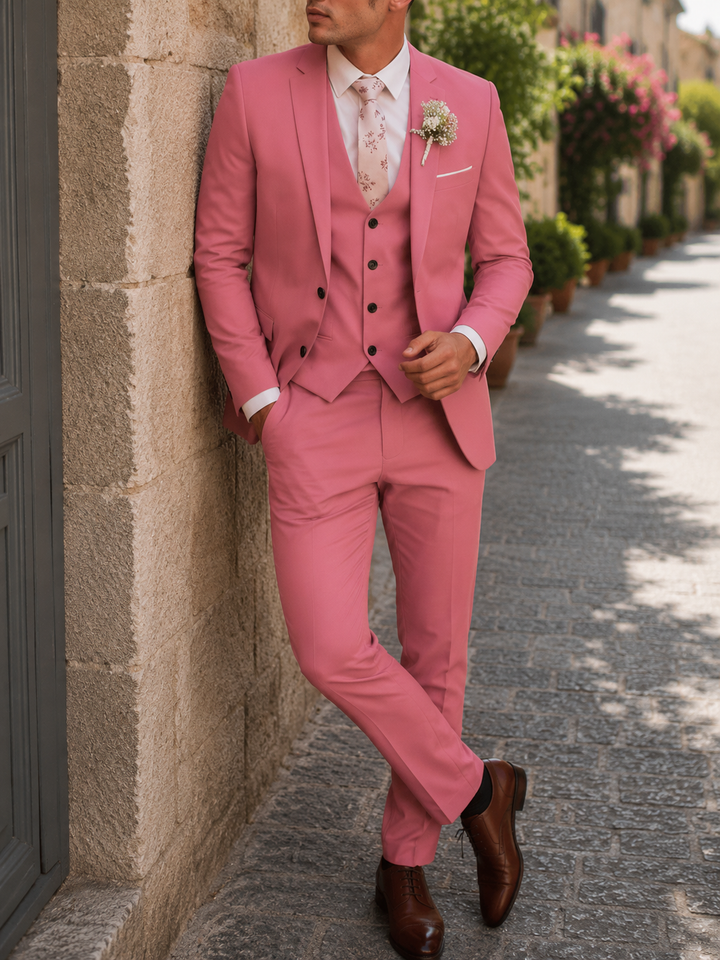Costume homme trois pièces coupe ajustée mariage élégant