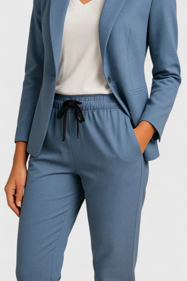 Averella | Costume Élégant