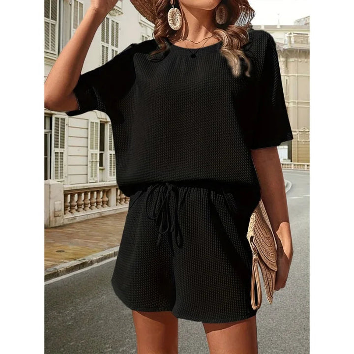 Chloé | Ensemble deux pièces pour femme avec haut ample et short à cordon 1
