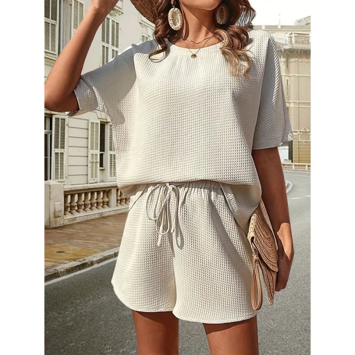Chloé | Ensemble deux pièces pour femme avec haut ample et short à cordon 2