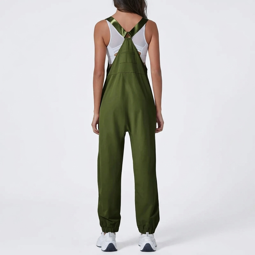 Combinaison femme avec poche poitrine zippée et bretelles réglables | Jogger 1