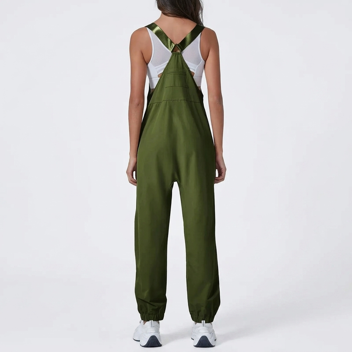 Combinaison femme avec poche poitrine zippée et bretelles réglables | Jogger 1