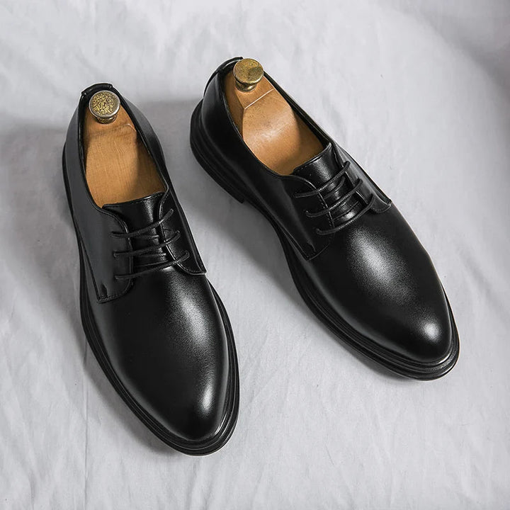 Dapper Derby Shoes | Vernis Noir, Élégance Classique 0