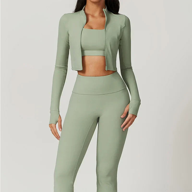 Ensemble de sport 3 pièces pour femme | Legging, haut et sweat-shirt 1