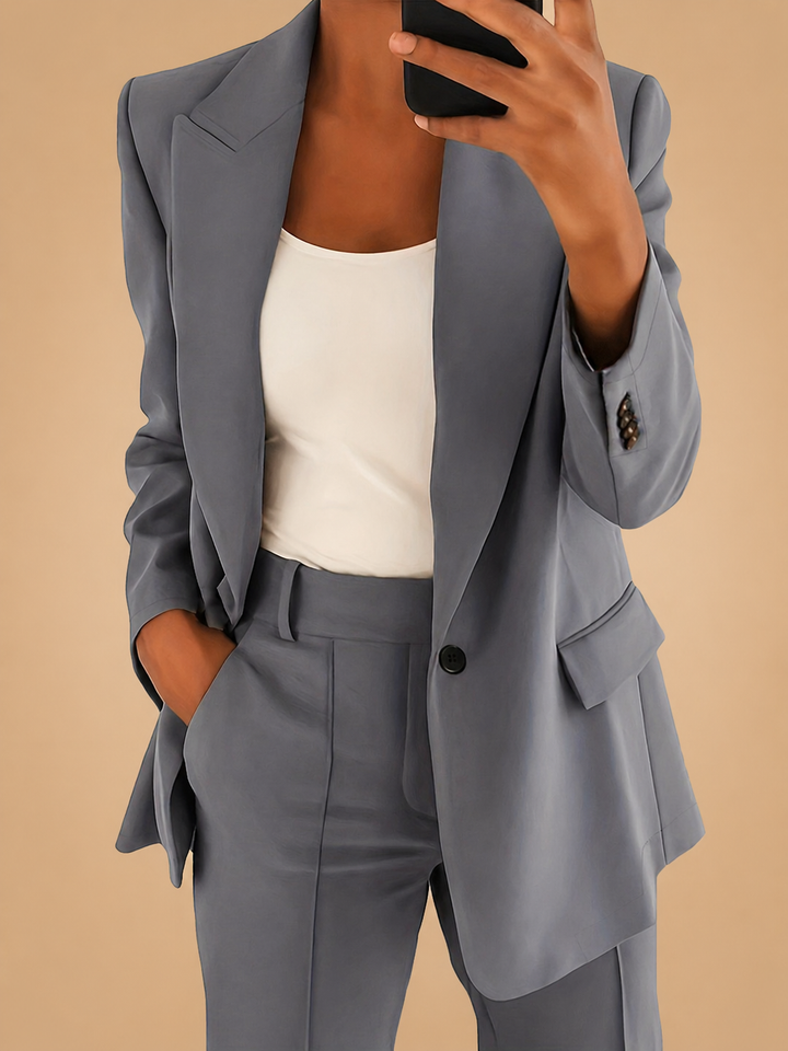 Ensemble deux pièces pour femme, idéal pour les occasions élégantes – polyvalent, confortable et stylé. 1
