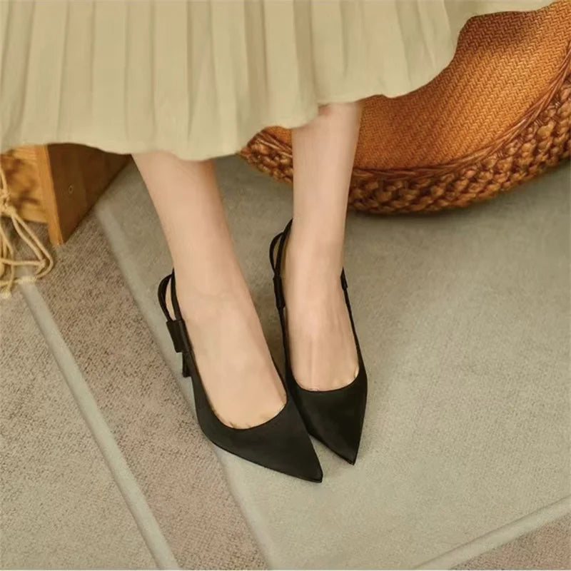 Escarpins femme à bride arrière bout pointu slingback élégants