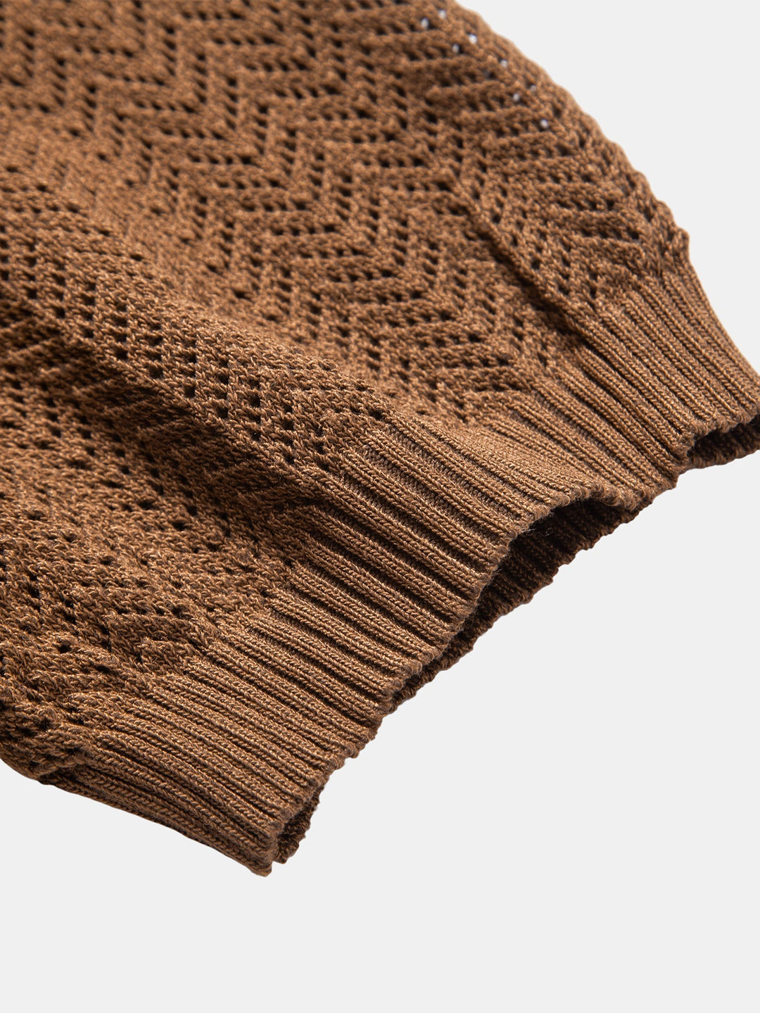 Polo à col V crocheté avec texture