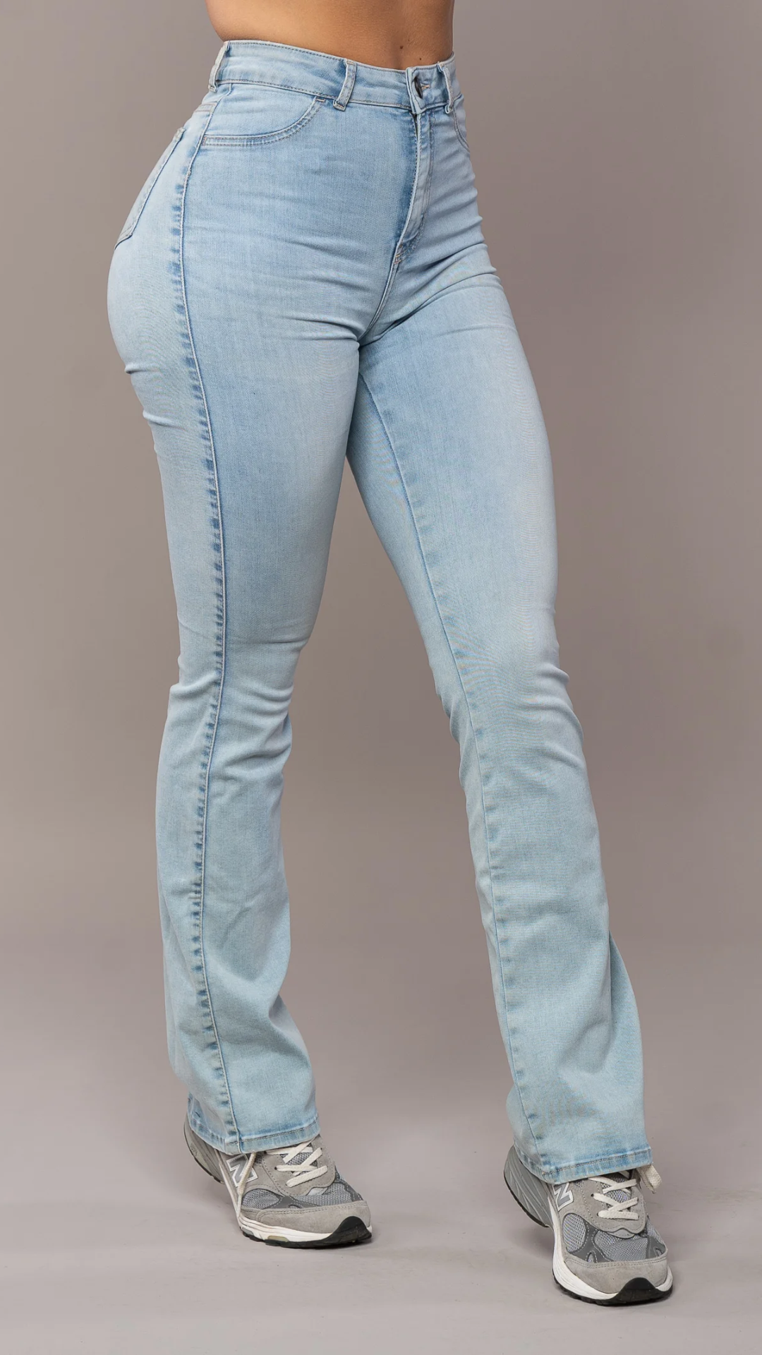 Jeans pour femme à jambes évasées