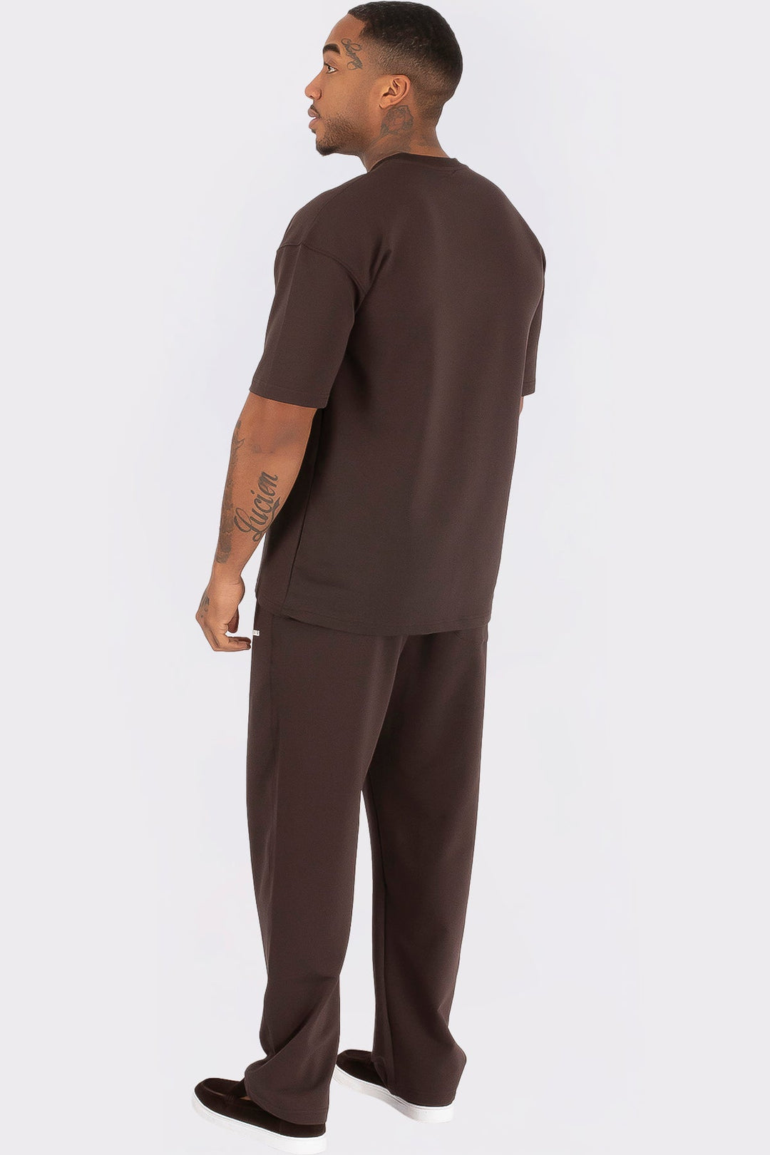 LE ENSEMBLE ESSENTIEL 8