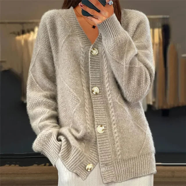 Lena Cardigan Femme – Gilet en Cachemire Doux à Boutons & Manches Longues Élégantes 1