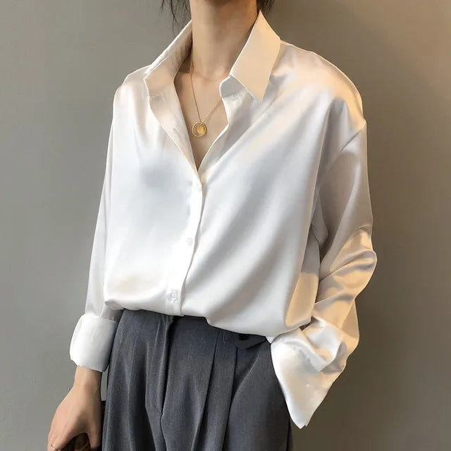 Magdalena | Chemisier en satin pour femme, coupe ample 1