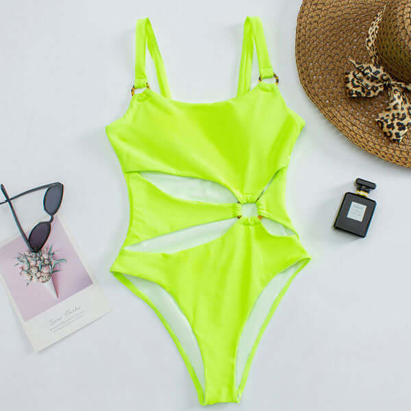 Maillot de bain une pièce pour femme à col droit avec découpe frontale et détails anneaux