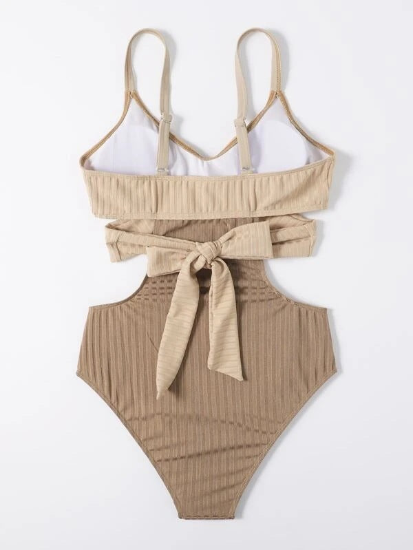 Maillot de bain une pièce femme taille croisée avec découpe