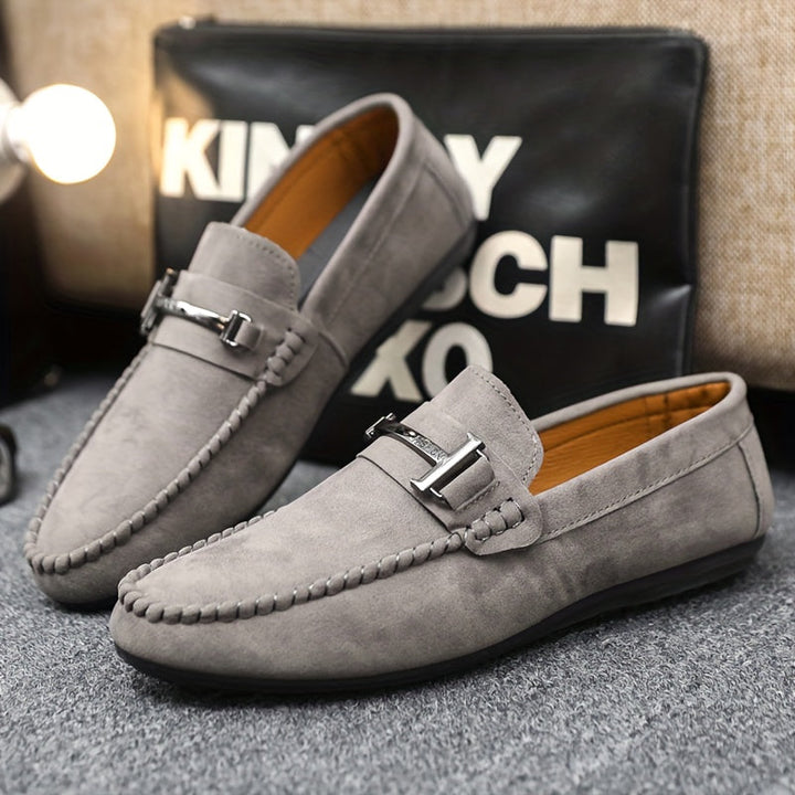 Mocassins pour homme à enfiler, bout rond et boucle sur la bride 7