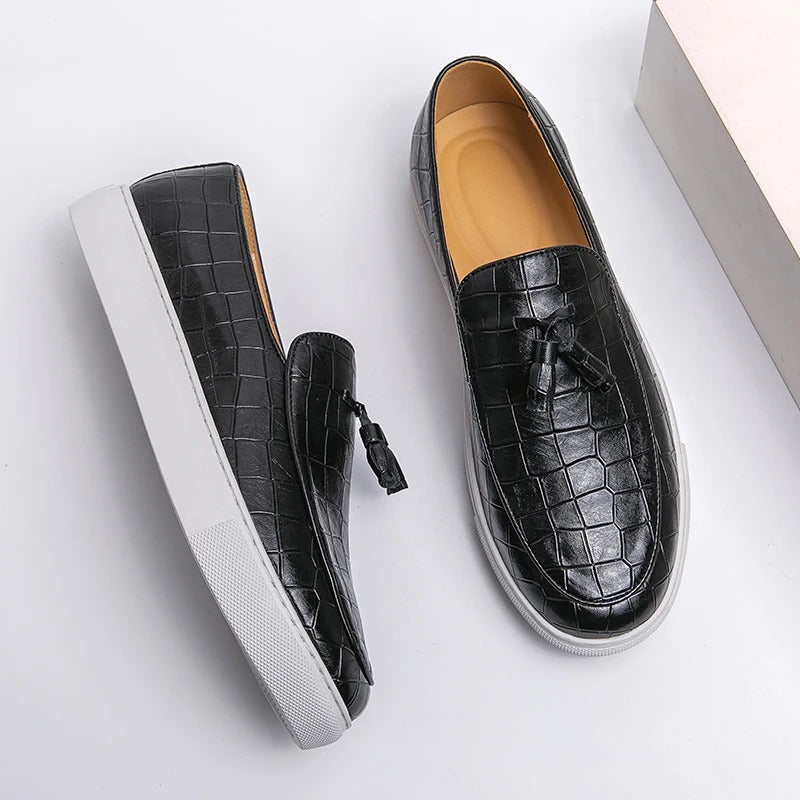 Mocassins pour hommes | Modèle à enfiler avec pompons décoratifs et relief texturé 8
