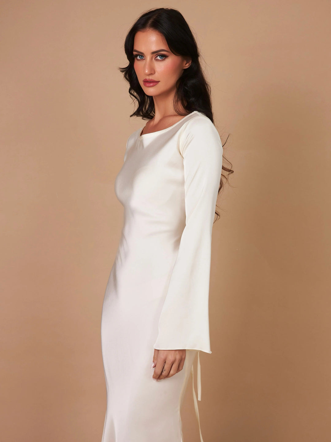 Noélisse | Robe longue fluide à manches longues 4