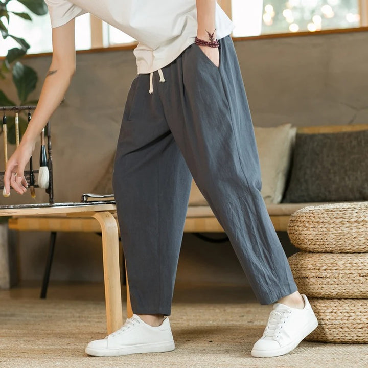 Pantalon fuselé en lin pour homme | Jambe raccourcie avec cordon de serrage 2
