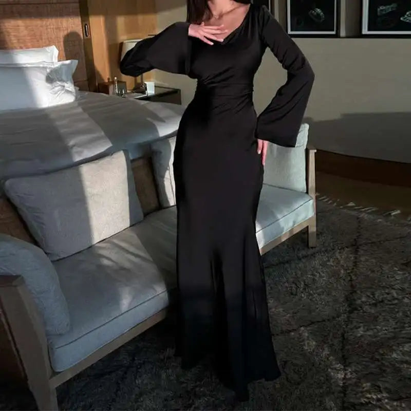 Robe maxi femme | Manches longues, coupe droite et longueur au sol 3