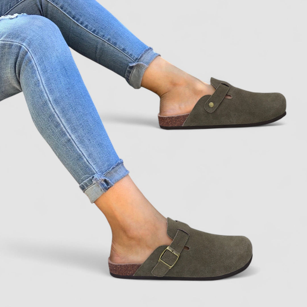 Noora™ | Livia – Des slip-ons confortables en daim avec soutien orthopédique