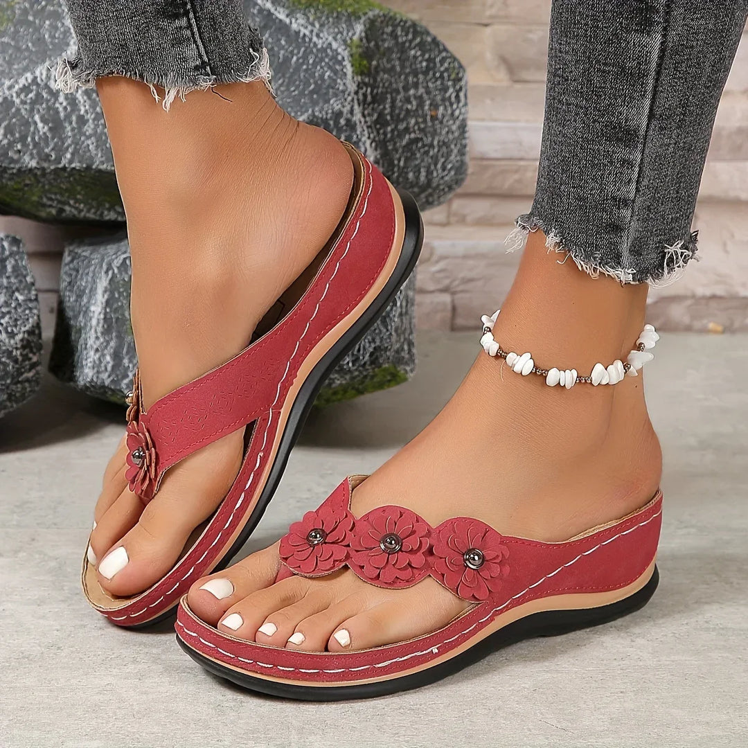 Noora™ | Flora – Sandales à talon compensé fleuries avec confort orthopédique