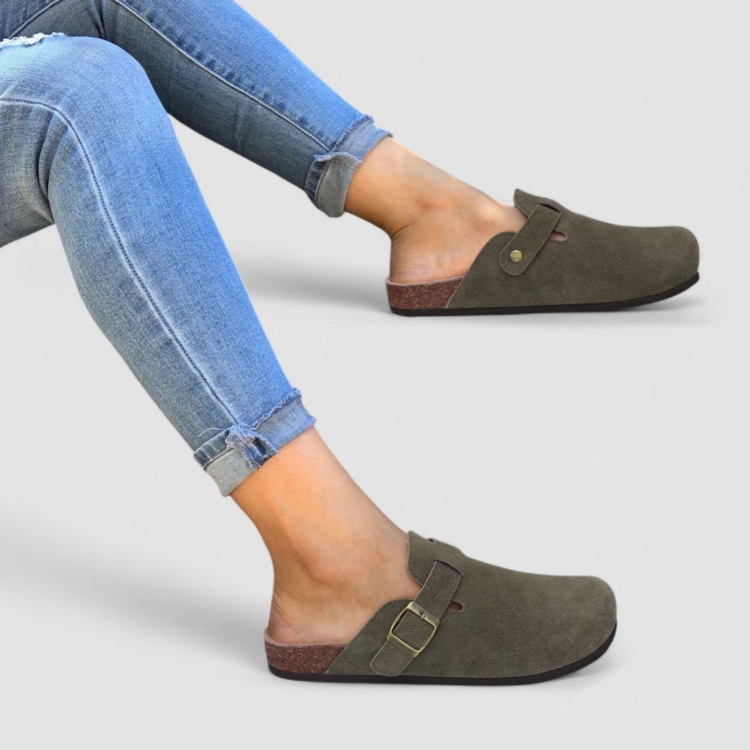Noora™ | Livia – Des slip-ons confortables en daim avec soutien orthopédique