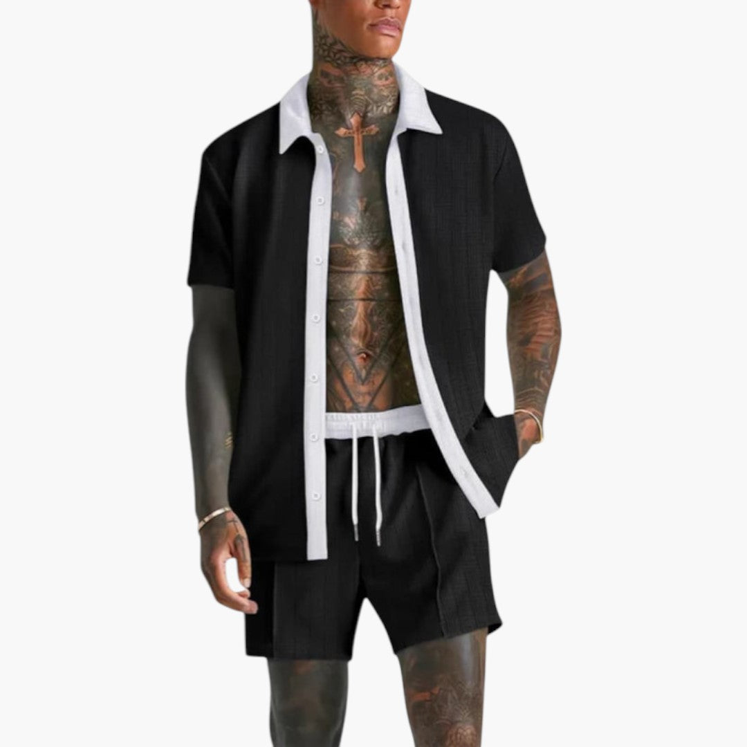 Tenue pour homme | Chemise ouverte et short à cordon 1