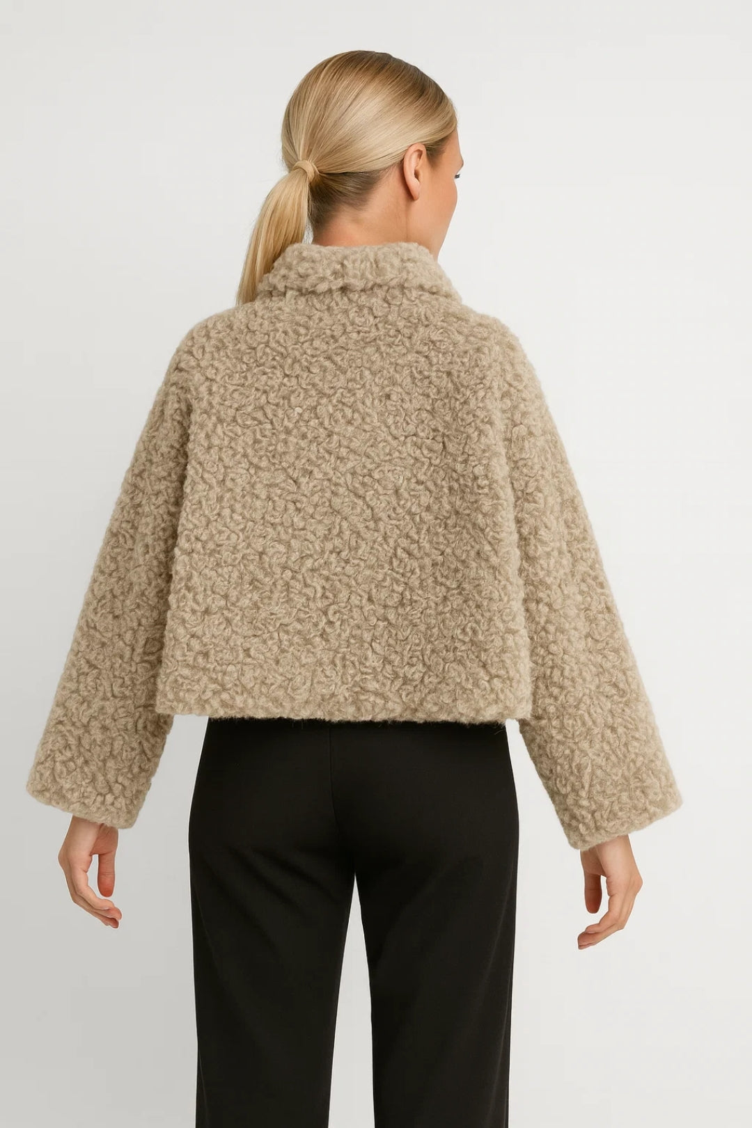 Veste femme effet fourrure | Boutons décoratifs | Style moderne hiver