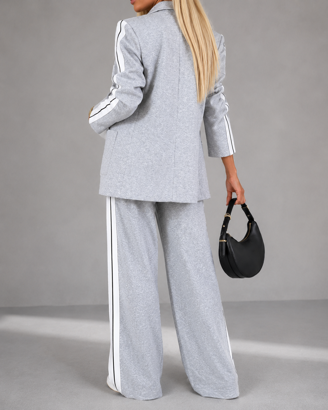 Ensemble tailleur femme blazer ample pantalon boutonné bureau travail