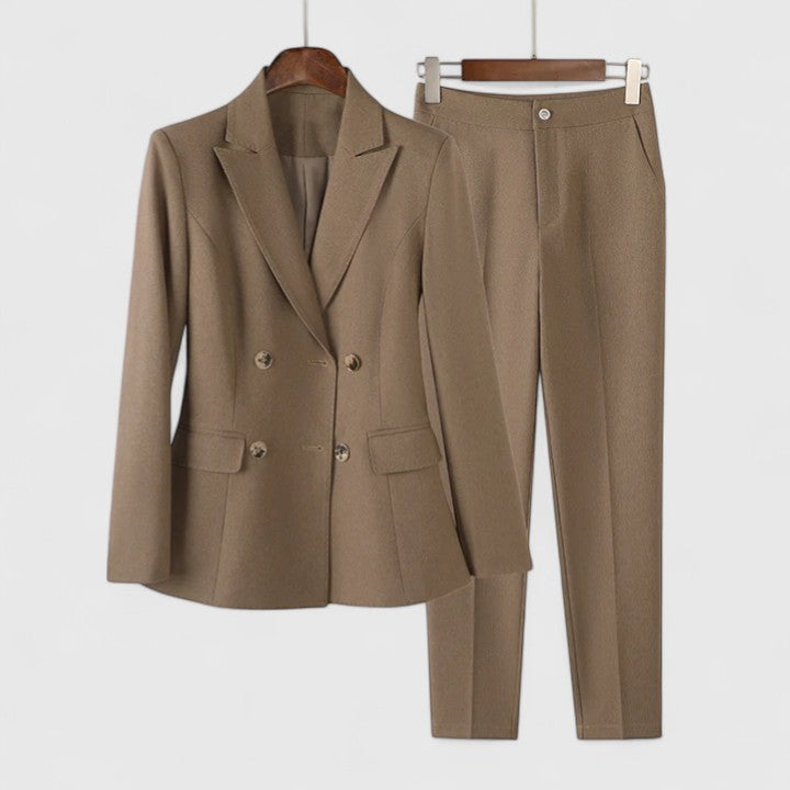Amarisse | Ensemble de Costume Sophistiqué