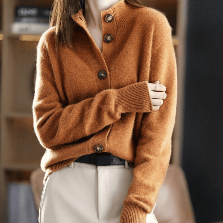 Anny - Luxurious Knitted Cashmere Cardigan