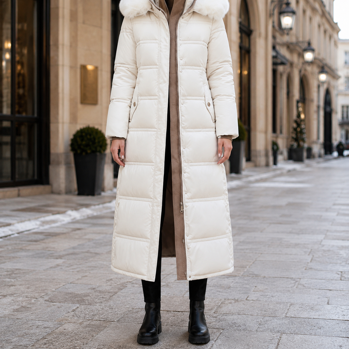 Biały płaszcz zimowy Jacqueline, widok z przodu
